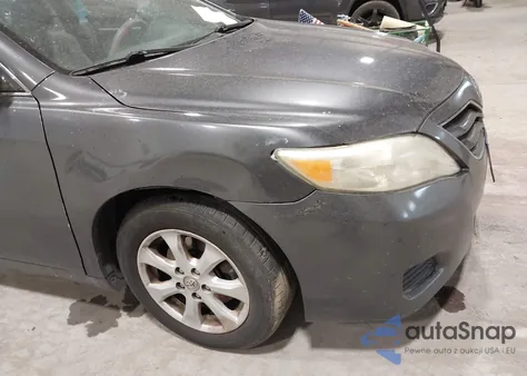 2011 Toyota Camry Le z USA, uszkodzony, nr VIN 4T1BF3EKXBU720500